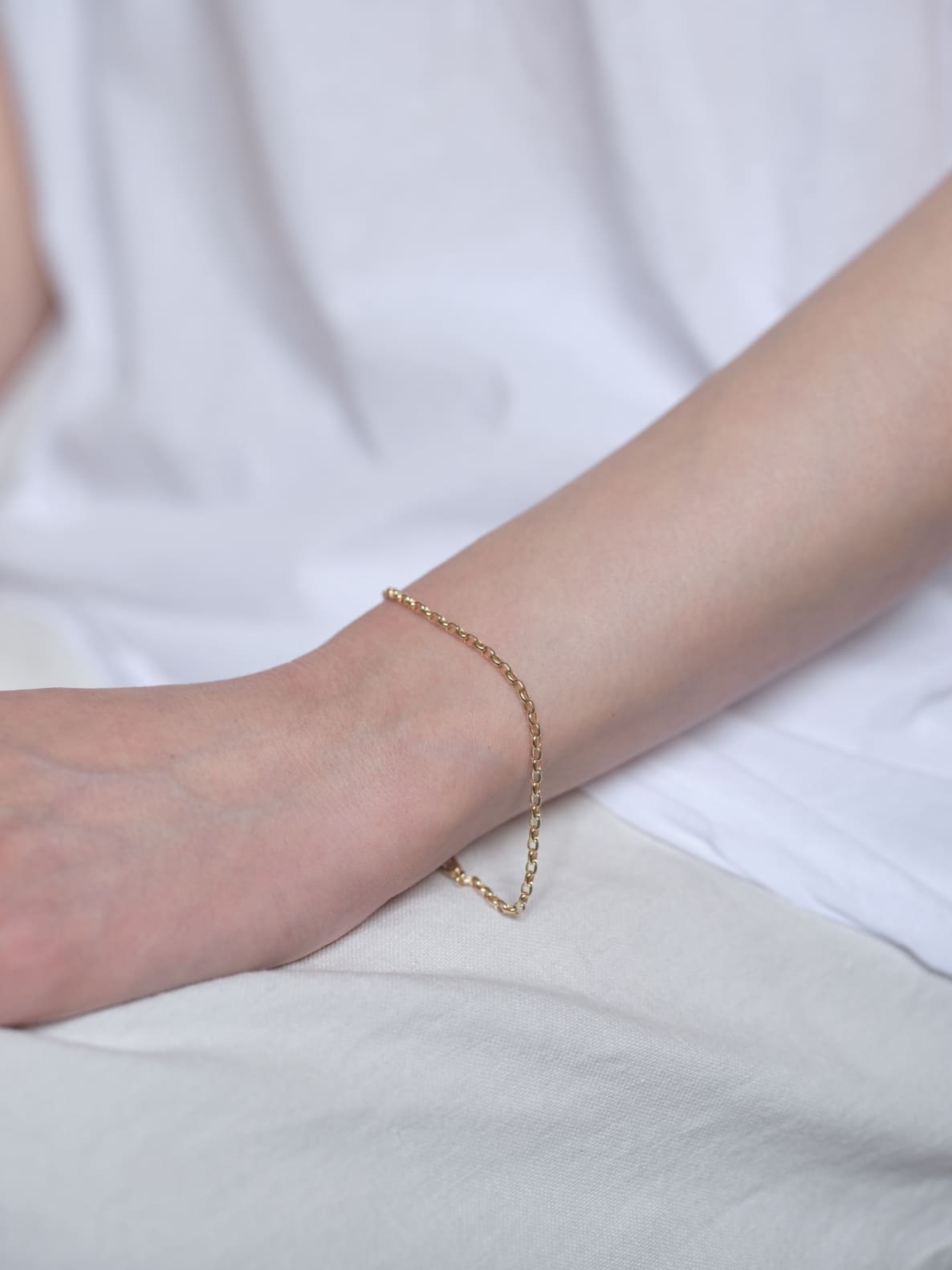 ひとさじのジュエリー une pincée | Gold Oval Chain Bracelet/10kt Gold の画像1