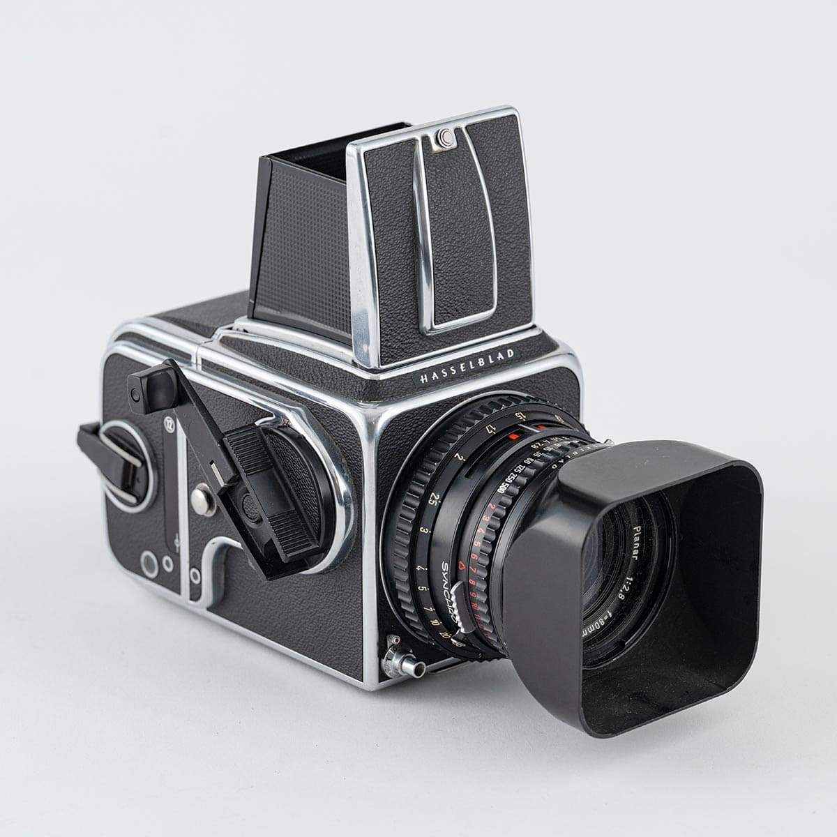 中判カメラの「ハッセルブラッド　500Ｃ/Ｍ」。料理撮影にいちばん使ったのが「FUJI GX680」、ほかに「MAMIYA RZ67」「MAMIYA 645」を使っていた。