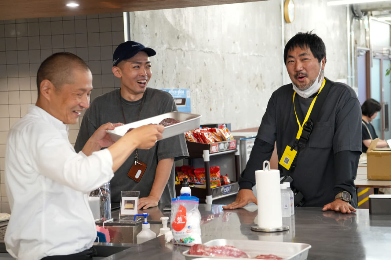 ▲順平さんと幡野さん。
撮影｜ほぼ日