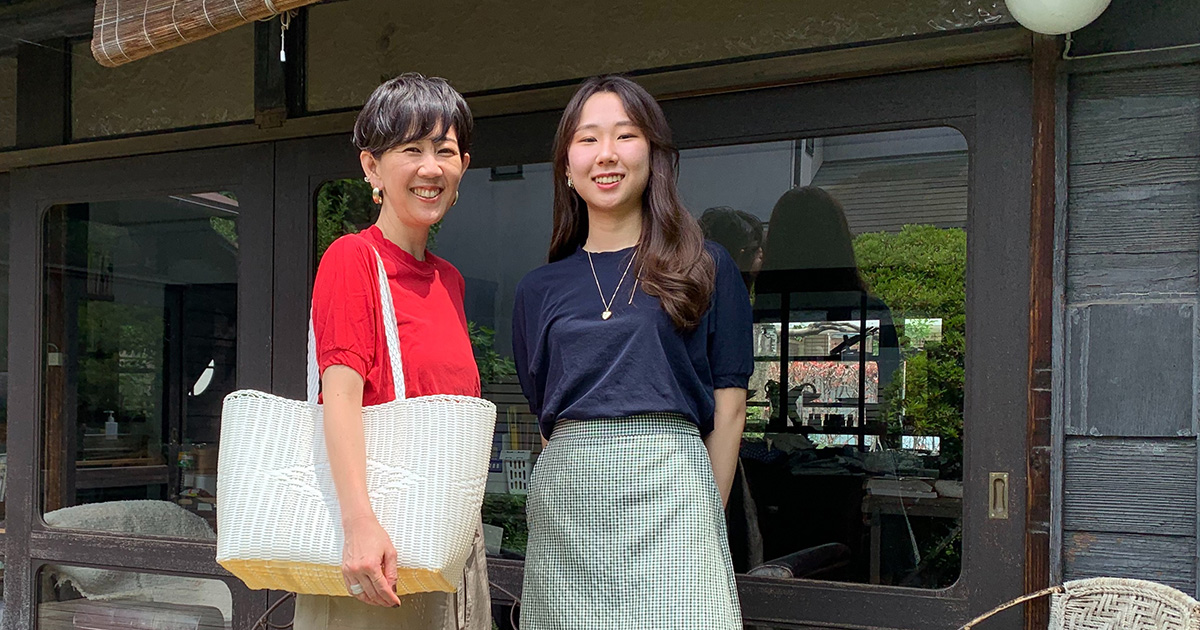 彼女たちのＴシャツ。 ［３］岡崎友美さん・岡崎佳菜さん エプロンを外したときに。 - weeksdays