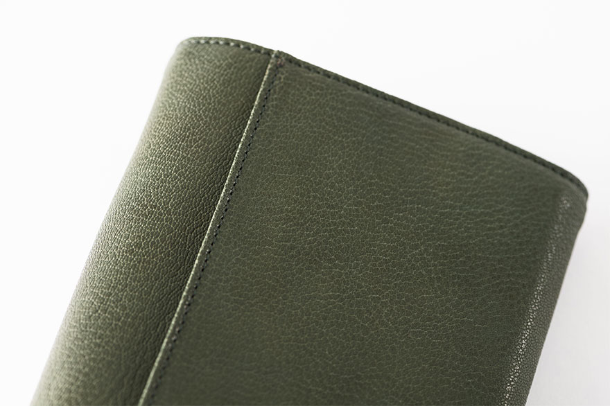ARTS&SCIENCE / Rumble goat leather（olive green） - 手帳 