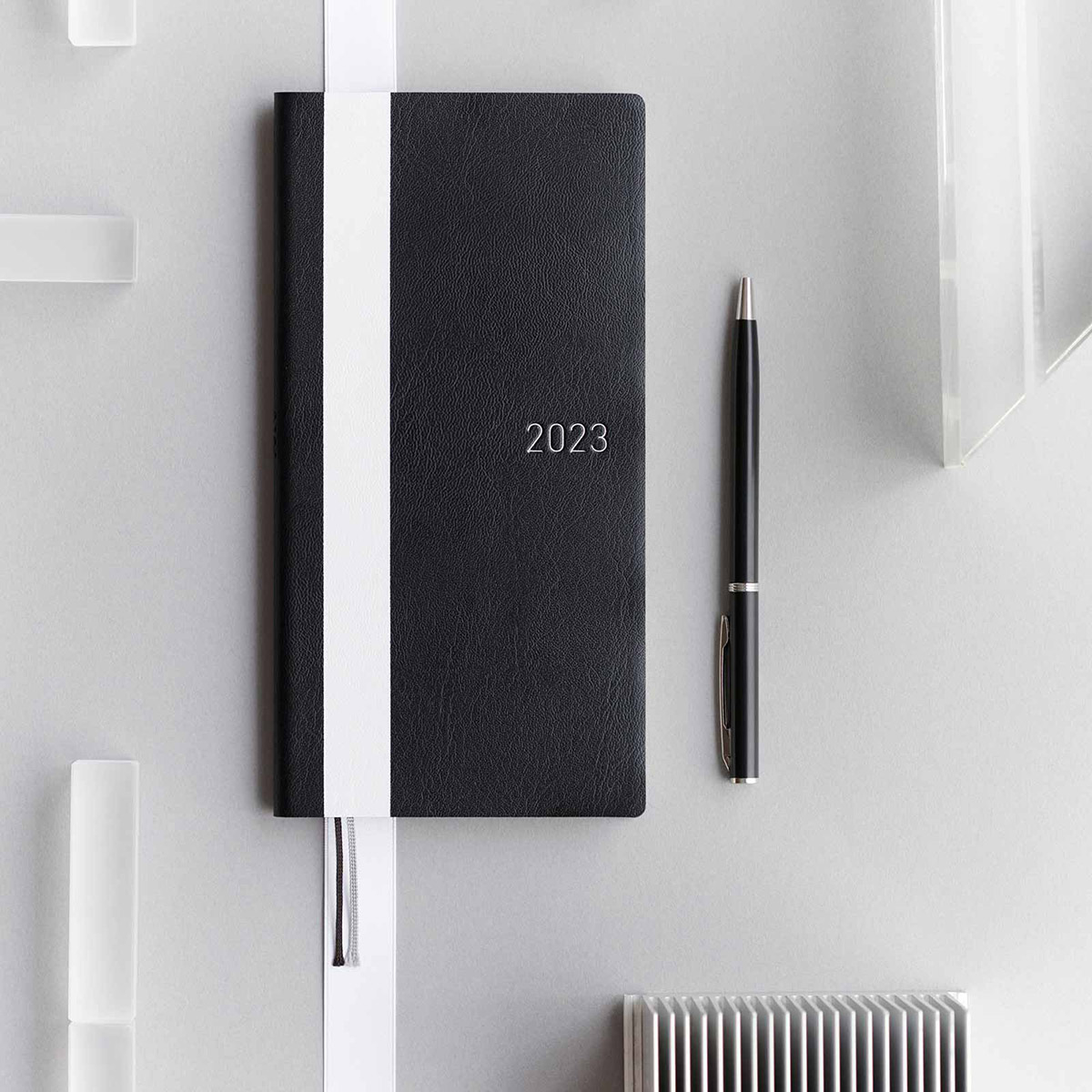 Black Pens Useful in Various Situations Set - Accessories Lineup - Hobonichi  Techo 2023